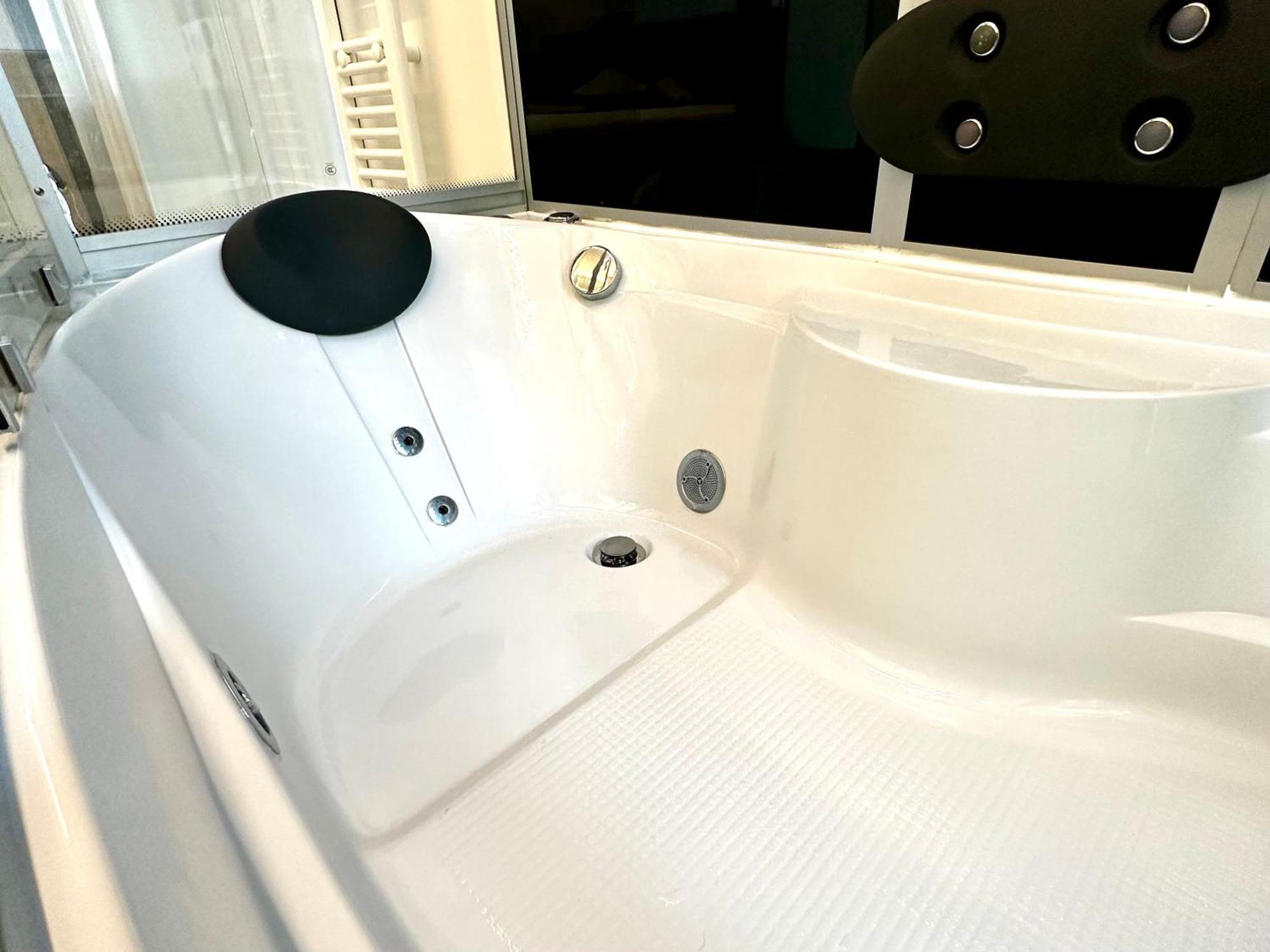 Beefree Whirlpoolsuite34-Free Parking & Fast Internet Pasawa Zewnętrze zdjęcie
