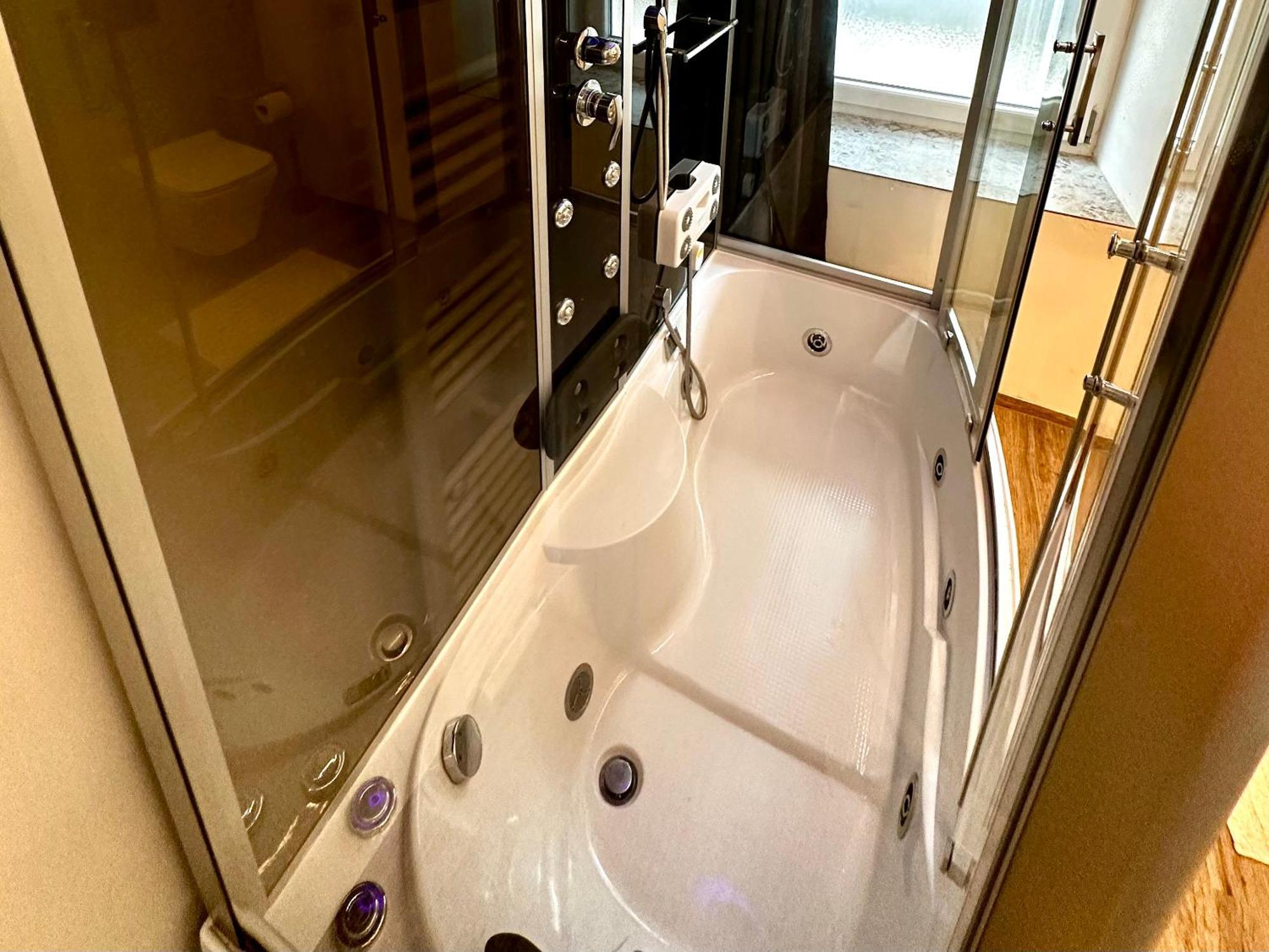 Beefree Whirlpoolsuite34-Free Parking & Fast Internet Pasawa Zewnętrze zdjęcie